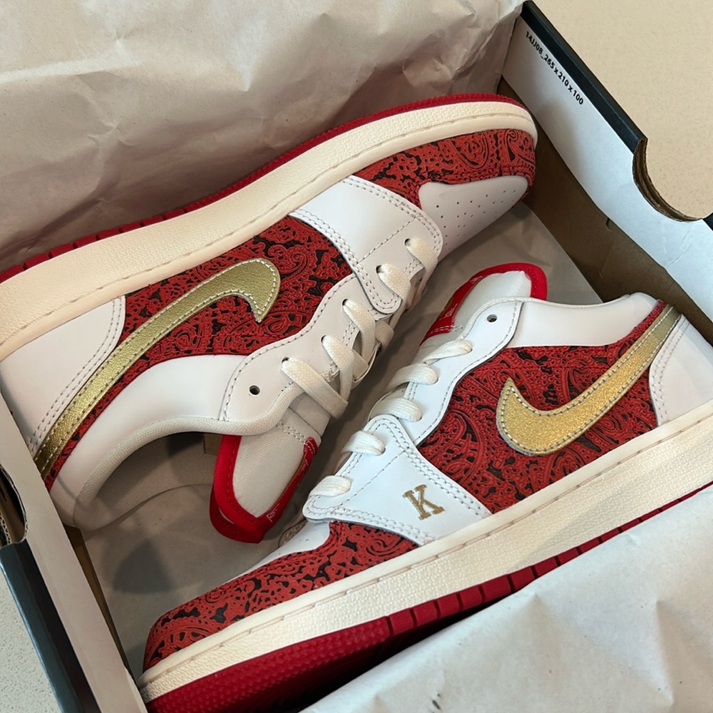 Women’s Spades Jordan 1 Low